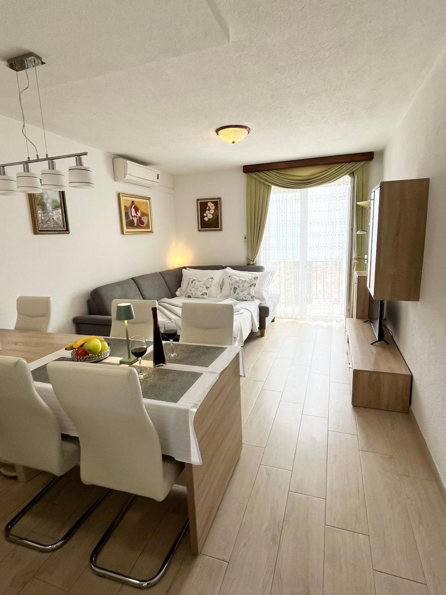 Apartments Irma Baška Voda Buitenkant foto