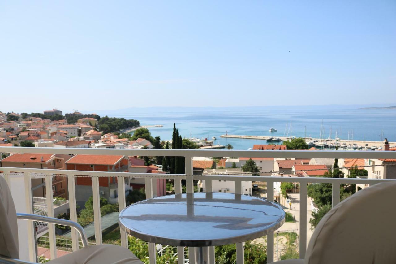 Apartments Irma Baška Voda Buitenkant foto